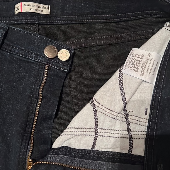 Lee Classic Fit Straight Leg jeans - Ladies Size 12 Short - Picture 2 of 3